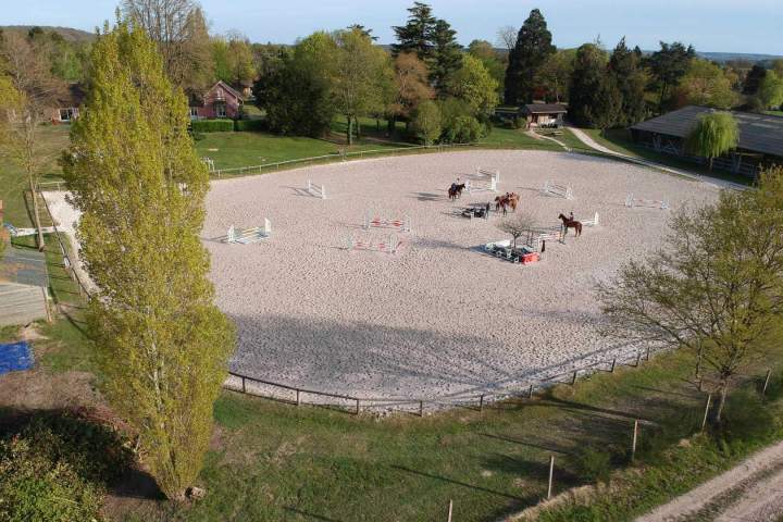 Écurie dressage Bazainville